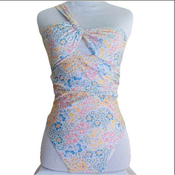 Isabella Rose Homegrown M One-Piece Swimsuit Bathing Suit Swimwear - Picture 1 of 15